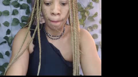 Snapshot of naughty_xxbunny chatting on January 2025 04:02:02 PM beauty online show from January 2025 04:02:02 PM