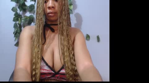 Snapshot of naughty_xxbunny chatting on February 2025 07:39:02 AM beauty online show from February 2025 07:39:02 AM