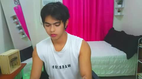 Snapshot of naughtyboylouie chatting on November 2025 02:49:02 PM Loue online show from November 2025 02:49:02 PM