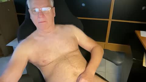 naughtydaddyla online show from March 2026 12:59:01 AM