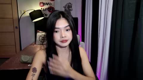 Snapshot of naughtygirl18x chatting on December 2025 07:53:02 PM Mitch online show from December 2025 07:53:02 PM