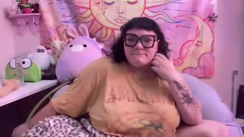 Snapshot of naughtygirl637100 chatting on December 2025 11:56:02 PM Naughty Girl online show from December 2025 11:56:02 PM