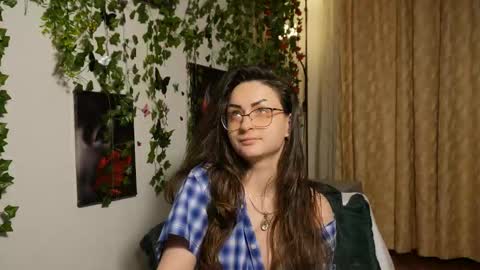 Snapshot of naughtyhomemade17 chatting on November 2025 08:19:01 PM Mya Alexya online show from November 2025 08:19:01 PM