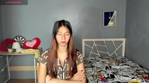 naughtyjanela online show from February 2025 04:18:02 AM