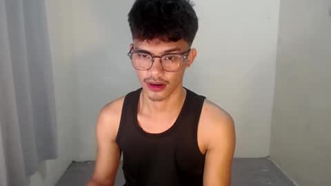 Snapshot of naughtyjosh_ chatting on May 2026 06:29:02 AM Josh online show from May 2026 06:29:02 AM