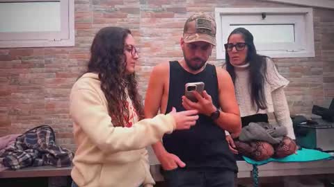 ANDREA STEPH  MIKE online show from November 2025 10:27:01 AM