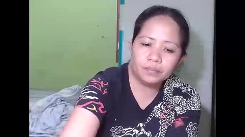 Snapshot of naughtymom26 chatting on October 2025 12:24:01 AM naughtymom26 online show from October 2025 12:24:01 AM