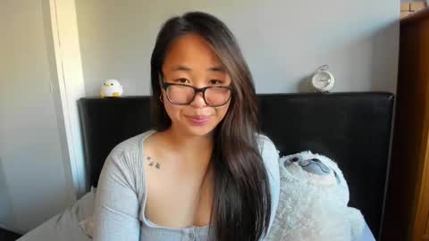 Gigi Chu  online show from November 2025 03:03:01 PM