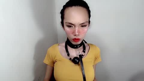 Snapshot of naughtypetiteangel chatting on October 2025 10:43:02 PM naughtypetiteangel online show from October 2025 10:43:02 PM