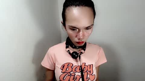 Snapshot of naughtypetiteangel chatting on November 2025 01:28:01 AM naughtypetiteangel online show from November 2025 01:28:01 AM