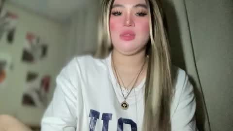 Rose Wilson online show from February 2025 05:07:01 PM