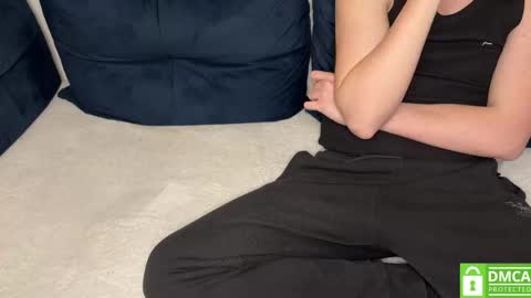 naughtysecretsde online show from April 2026 05:57:01 PM