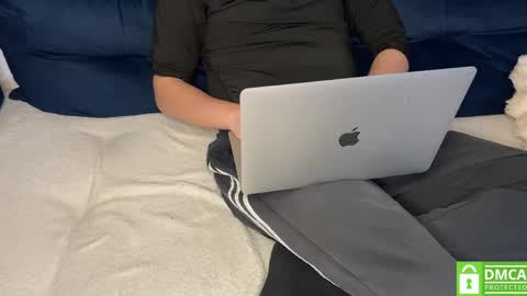 naughtysecretsde online show from April 2026 01:12:02 PM