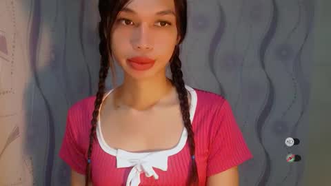 Snapshot of naughtysunshinepinay chatting on May 2026 12:06:01 AM Celine online show from May 2026 12:06:01 AM