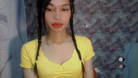 Snapshot of naughtysunshinepinay chatting on June 2026 12:50:02 AM Celine online show from June 2026 12:50:02 AM