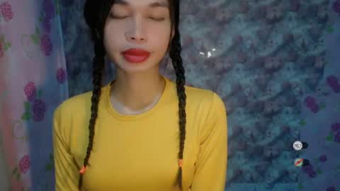 Snapshot of naughtysunshinepinay chatting on June 2026 06:19:02 AM Celine online show from June 2026 06:19:02 AM