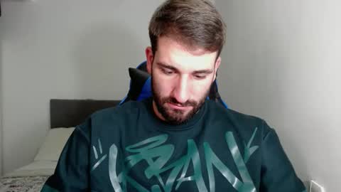 Snapshot of naugthy18boy chatting on January 2025 08:33:01 PM Nico online show from January 2025 08:33:01 PM