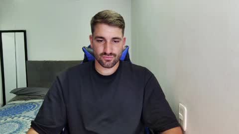 Nico online show from March 2026 07:04:02 PM