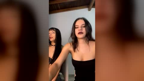 Luisa online show from July 2026 02:33:02 AM
