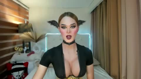 MISS IVANA online show from January 2025 02:01:01 AM