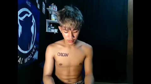 Snapshot of naugthyboyloy chatting on November 2025 07:52:01 AM Loy online show from November 2025 07:52:01 AM