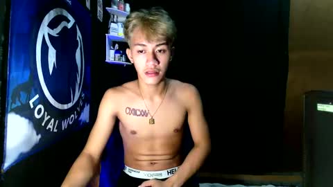 Snapshot of naugthyboyloy chatting on November 2025 05:57:02 PM Loy online show from November 2025 05:57:02 PM