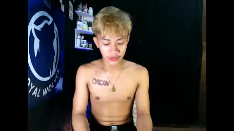 Snapshot of naugthyboyloy chatting on November 2025 06:03:02 PM Loy online show from November 2025 06:03:02 PM