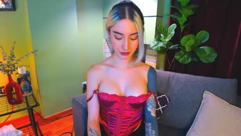 Mila aka Dominika - Nov 20 Birthday show  Onlyfans Naugthymila online show from April 2026 02:04:02 AM