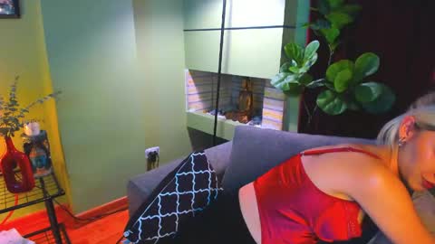 Mila aka Dominika - Nov 20 Birthday show  Onlyfans Naugthymila online show from April 2026 02:51:02 AM