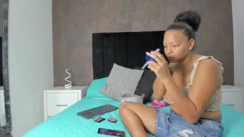 Snapshot of naxaandlexi chatting on February 2025 12:17:01 PM Naxa Lexi online show from February 2025 12:17:01 PM