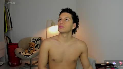 Snapshot of naxttan chatting on October 2025 07:01:01 AM Natan online show from October 2025 07:01:01 AM