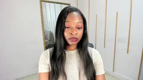 Snapshot of nayariskaya chatting on September 2025 02:11:01 PM Nayaris 3 online show from September 2025 02:11:01 PM