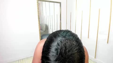 Snapshot of nayariskaya chatting on December 2025 03:10:01 PM Nayaris 3 online show from December 2025 03:10:01 PM