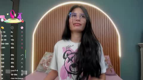 Snapshot of nayecloud chatting on December 2025 03:37:02 AM Naye online show from December 2025 03:37:02 AM