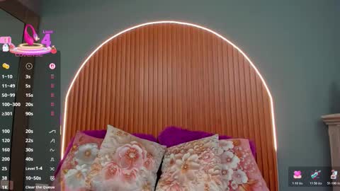 Snapshot of nayecloud chatting on January 2026 03:44:02 AM Naye online show from January 2026 03:44:02 AM