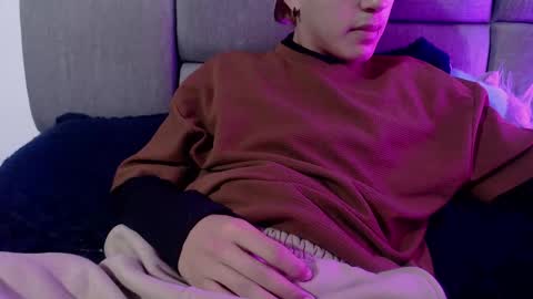 Im Nayton online show from February 2026 12:16:01 PM