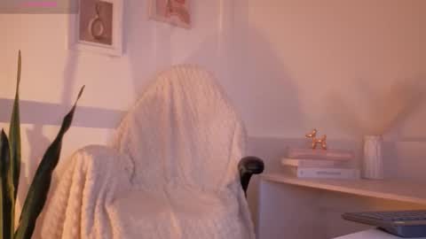 Hellen online show from February 2026 08:34:01 PM