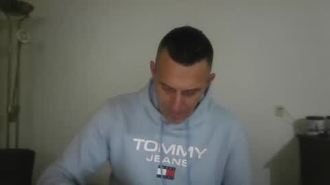 nederland77 online show from December 2024 06:52:02 AM