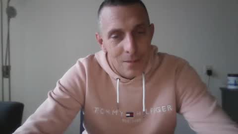 nederland77 online show from December 2024 08:48:01 AM