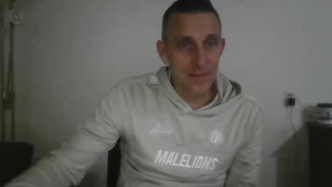 nederland77 online show from December 2024 05:57:02 PM