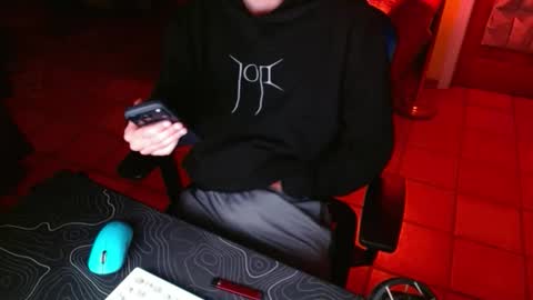 tootired online show from April 2026 04:09:02 AM