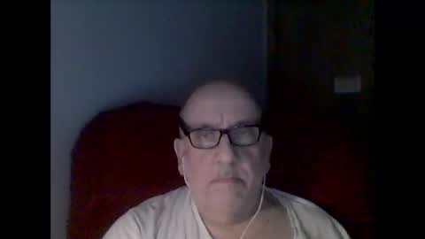 Tom online show from November 2025 10:23:02 PM