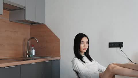 Snapshot of neferpitaa chatting on February 2026 05:17:02 AM Kemi online show from February 2026 05:17:02 AM