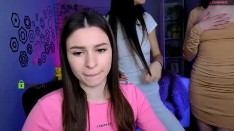 Snapshot of nekky_mouse chatting on November 2025 10:59:02 AM Meow online show from November 2025 10:59:02 AM