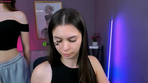 Snapshot of nekky_mouse chatting on November 2025 10:26:02 AM Meow online show from November 2025 10:26:02 AM