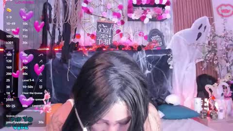 Miah online show from November 2025 12:04:02 PM