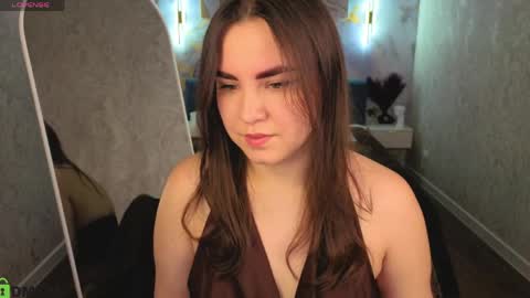 nelie_evans online show from June 2026 01:11:02 AM