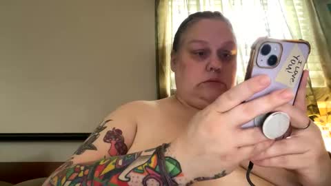 Snapshot of nellatlas chatting on June 2026 06:30:02 PM Nellie Atlas online show from June 2026 06:30:02 PM
