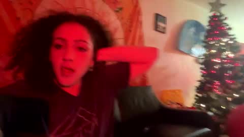 Snapshot of nellbee chatting on December 2025 03:58:02 AM Nell xo online show from December 2025 03:58:02 AM