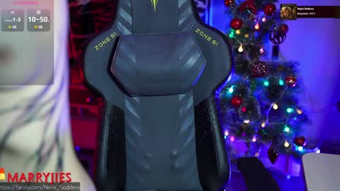 Snapshot of nelle_ chatting on January 2025 01:10:02 PM    online show from January 2025 01:10:02 PM